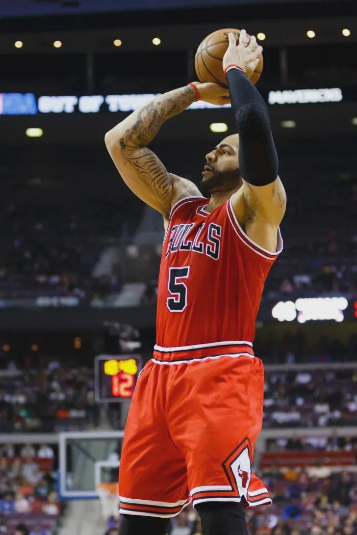 NBA历史上被球队抛弃的十大球星，艾弗森上榜