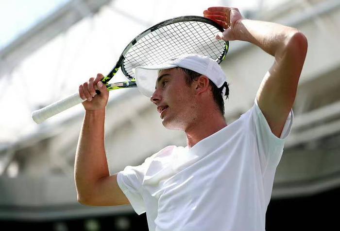 百万奖金秒变烫手的山芋？输给阿卡的英国小将必须在年底花掉90万