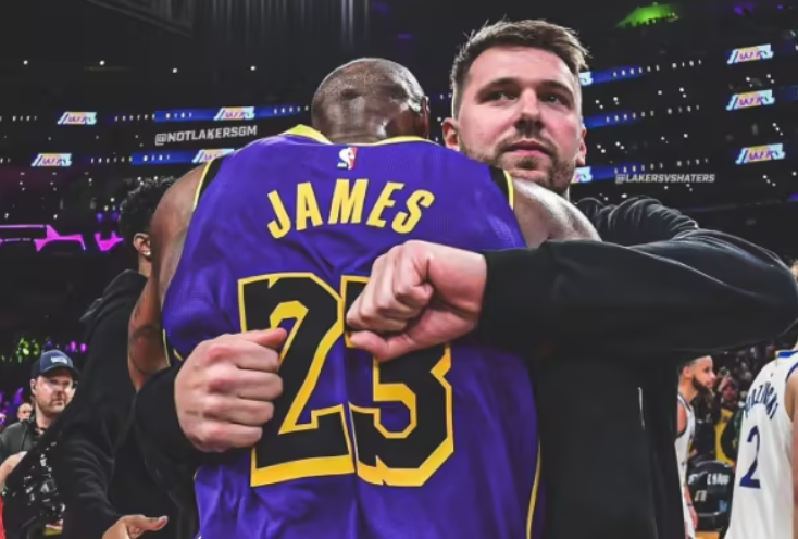 100亿美金！创造NBA历史，湖人易主，补强升级，詹姆斯新合同曝光