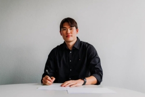 官方:法兰克福二队签下日本球员花城琳斗和韩国球员金允道