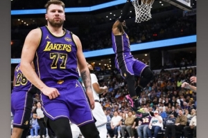 华体会官网入口-这次是东詹！东契奇助攻詹姆斯扣篮后再现世界名画 两人皆转发