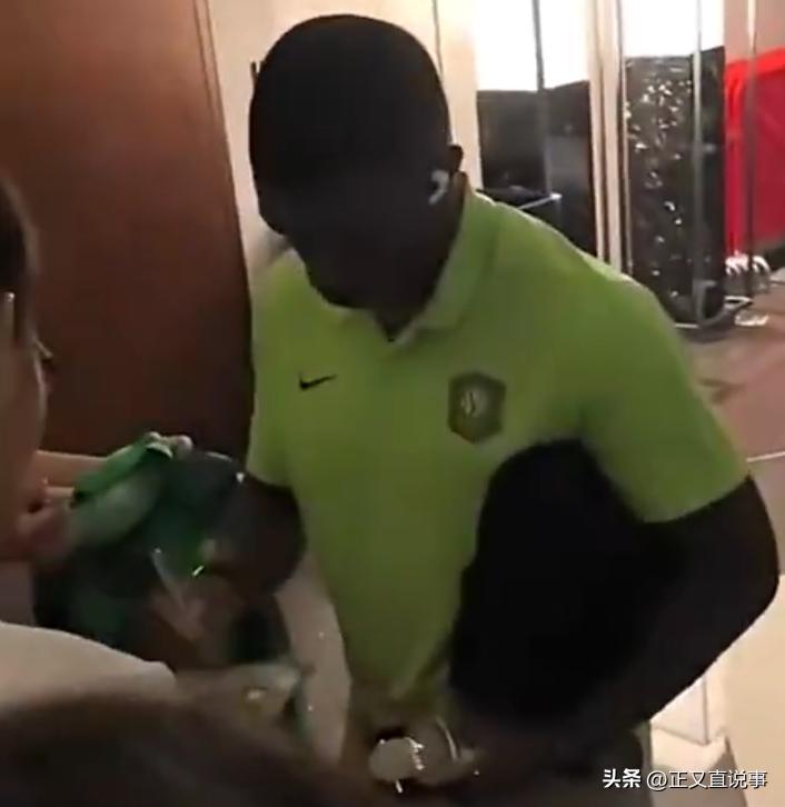 hth体育官网入口-国安球迷与球员口角后续：球队球员双道歉，知耻而后勇还要争第一